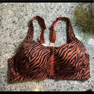 VS Incredible Knockout Ultra Max Bra 36C